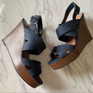 🍉 5 for $25 Sale! 🍉 
INDIGO RD CRISS CROSS WEDGE SANDAL SZ 9